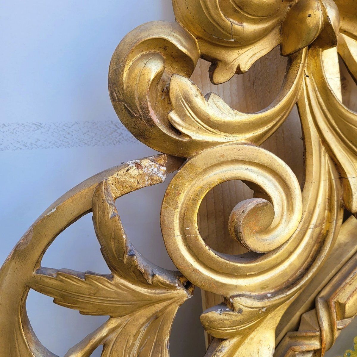 photo furniture Large Oval Mirror In Gilded Wood, Napoleon III, 19th Century