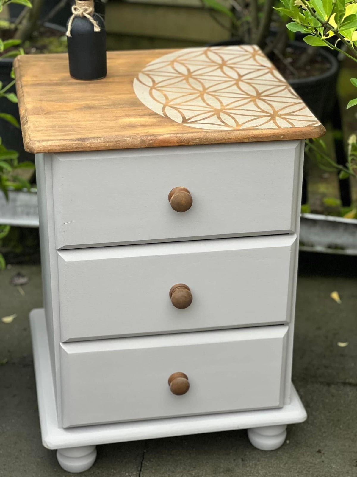 Circular Geometric Desk And Drawers Set photo for sale