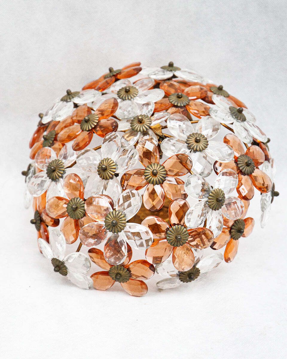 Vintage Plafondlamp Met Heldere En Perzikkleurige Kristallen Bloemen photo for sale