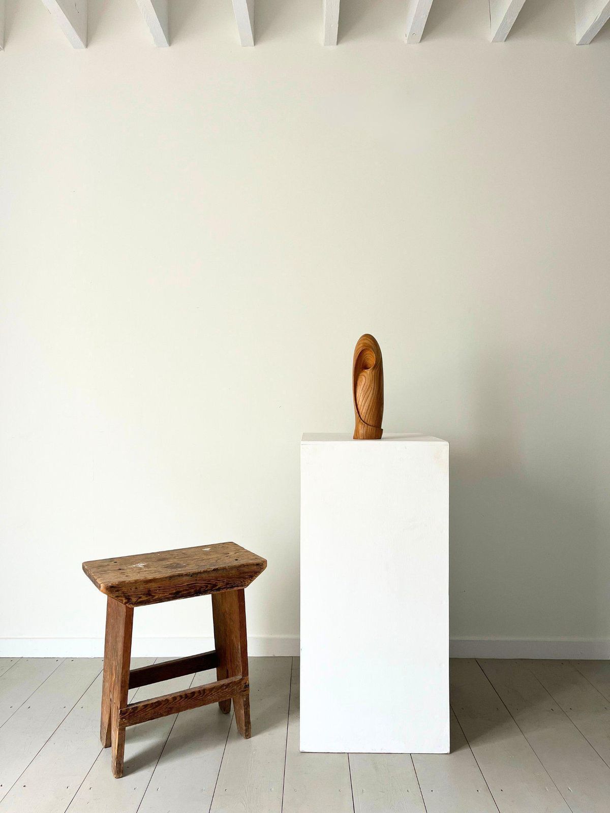 Fluid Mid Century Sculpture Carved By Hand In Solid Wood, Organic Abstract Vintage 20th Century Art Piece photo furniture