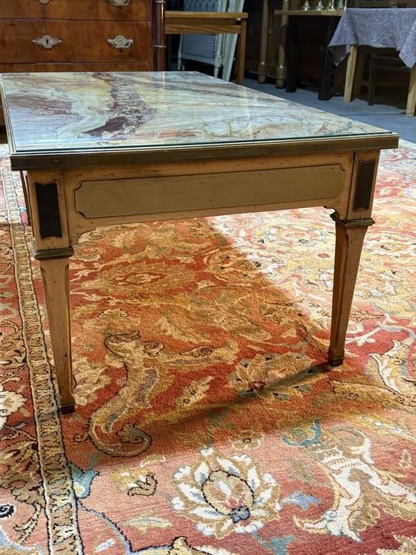 Table Basse De Style Louis XVI En Marbre Et Merisier photo vinterior