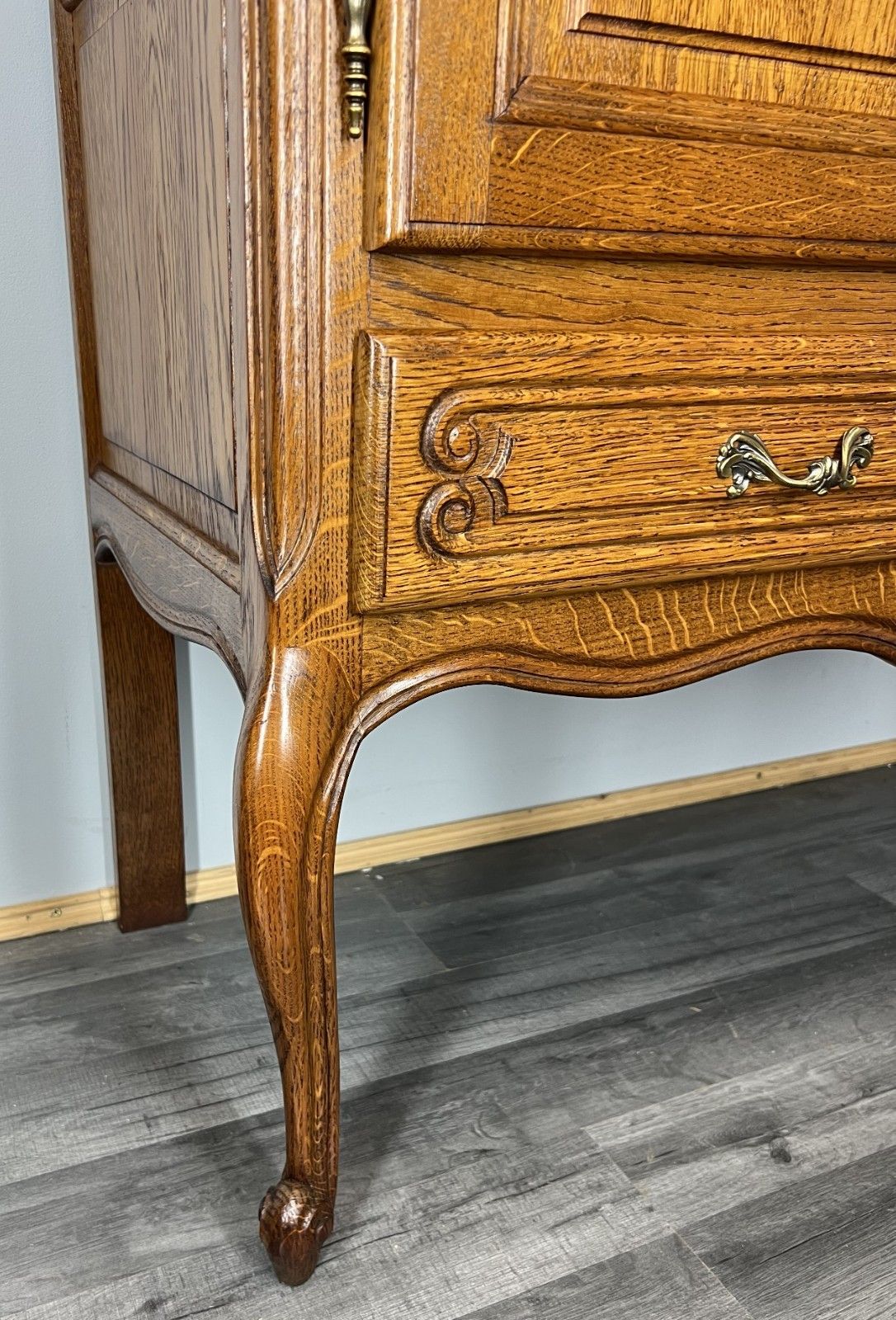photo for sale Cabinet Vintage French Louis Style Oak Carved Sideboard With Drawer Lot 4017