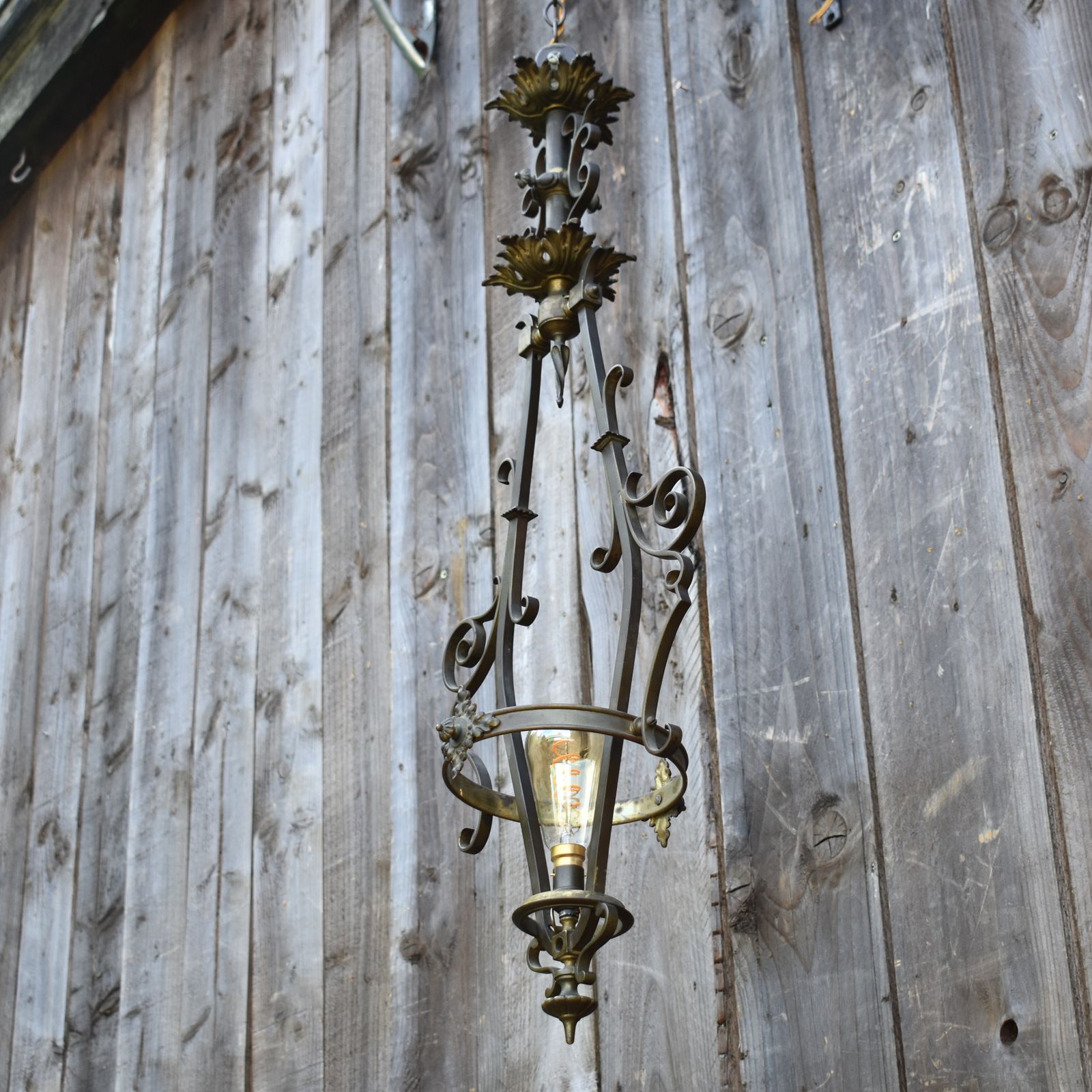 Antique Handmade Acanthus Leaf Heavy Brass Scroll Design Statement Pendant Light photo furniture