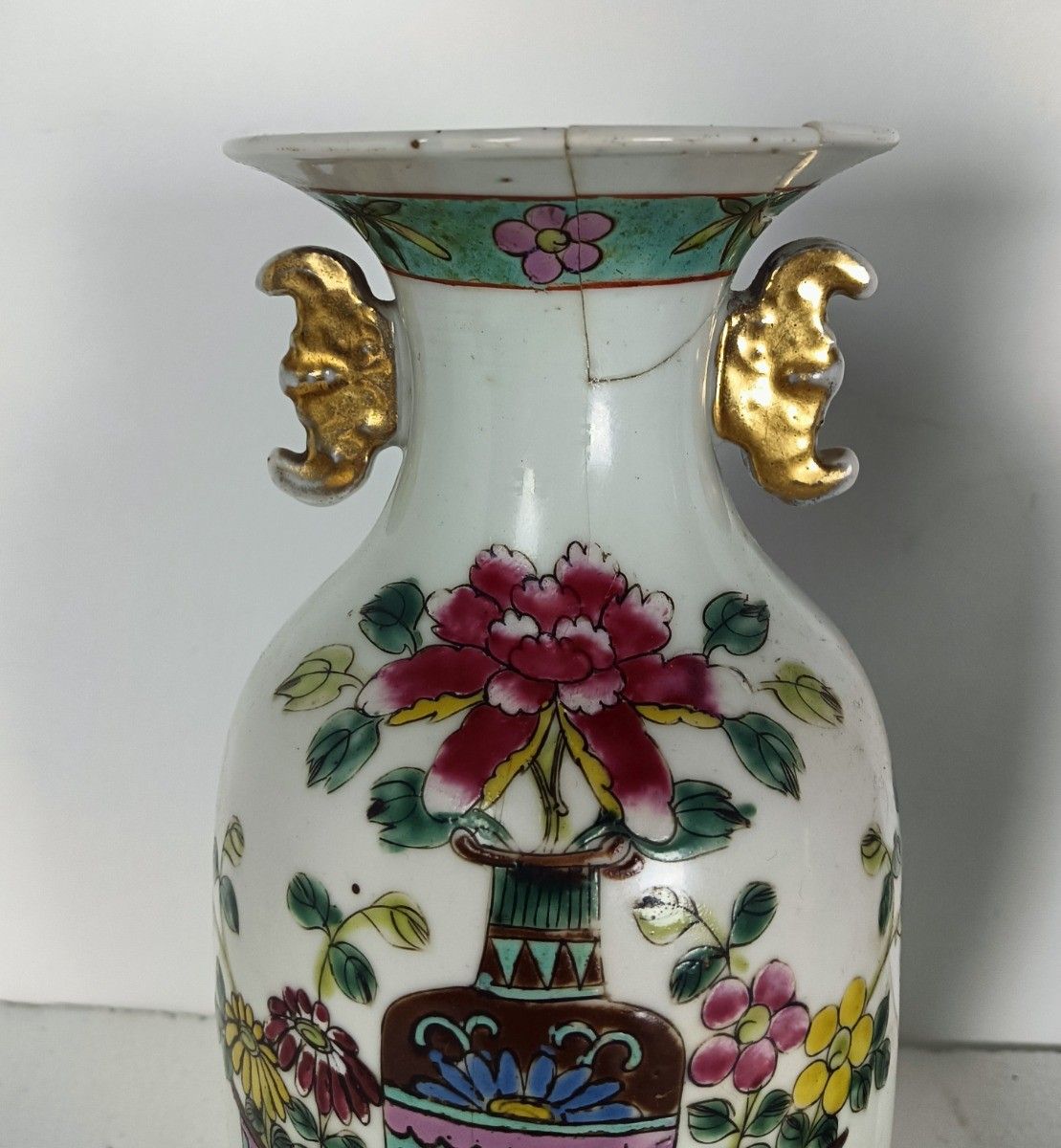 China  . Qing A Couple Of Chinese Famille Rose Porcelain Vase Vaso Cinese Ch photo furniture
