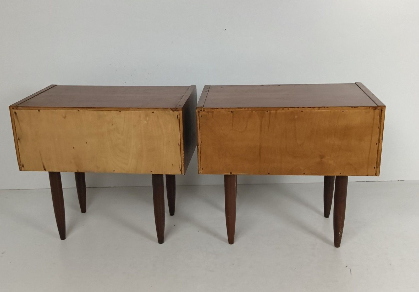 Pair Funky  Wooden Nightstands End Tables Bedroom Cabinets Retro Vintage Brown photo vintage