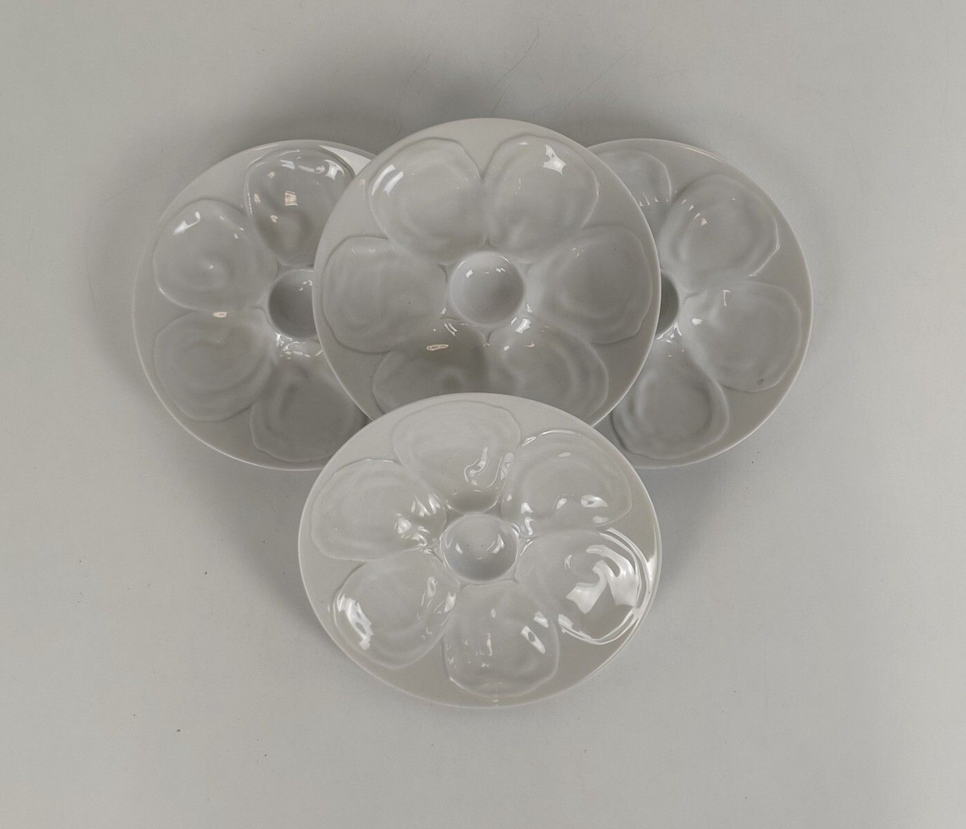 Set Of 4  Oyster Seafood Plates Porcelain White Germany Germany  Schonwald Vinta