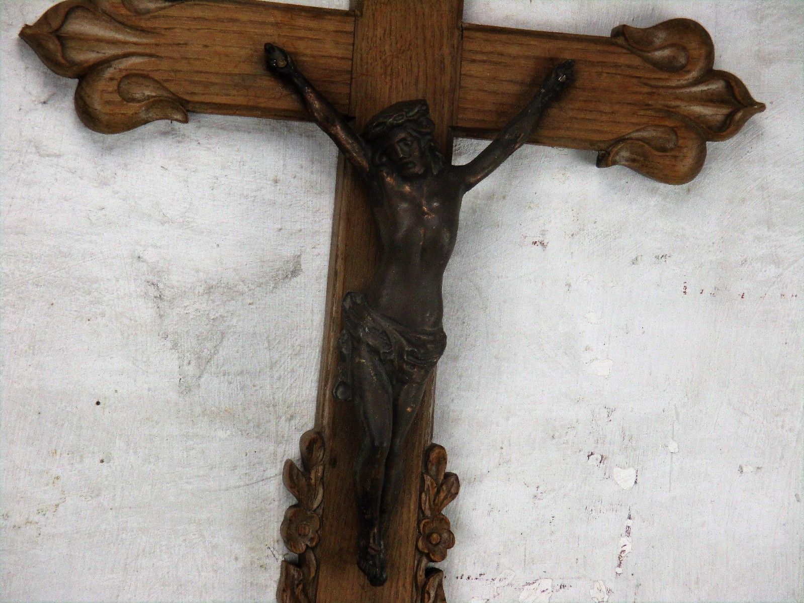 Large French Oak Hanging Crucifix Cross Jesus Christ Copper Corpus Flowers 25" photo Art