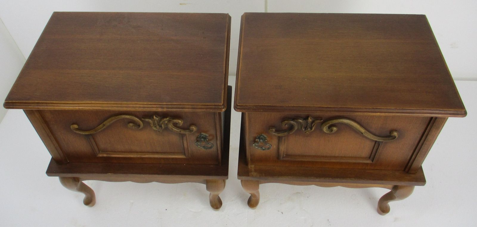 Pair Couple Vintage Nightstands End Tables Dresser 50s Vanity Cabinets Louis XVI photo furniture