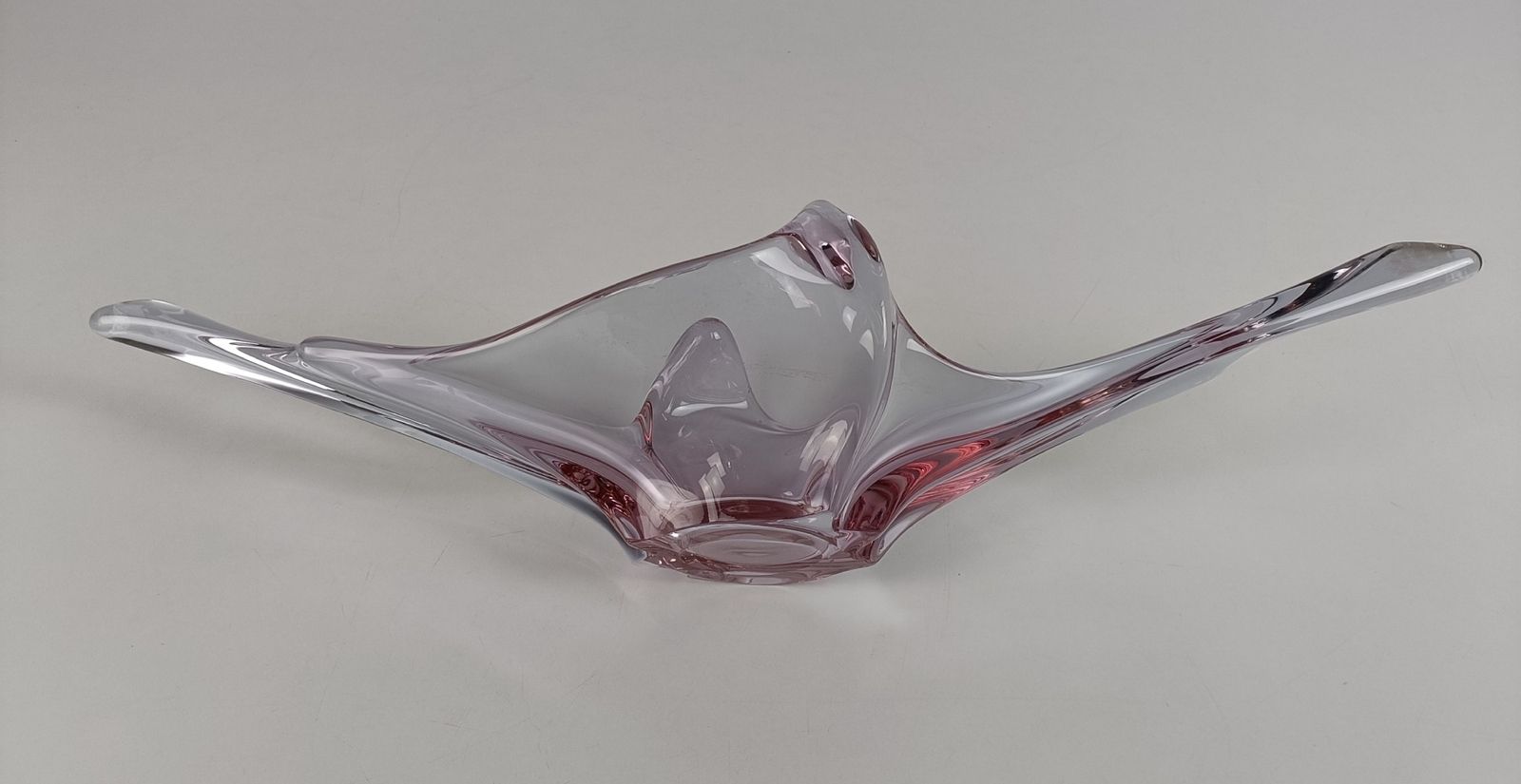 photo furniture Italian Pink Bowl Dish Centerpiece Murano Seguso Art Glass Modernist Decorative