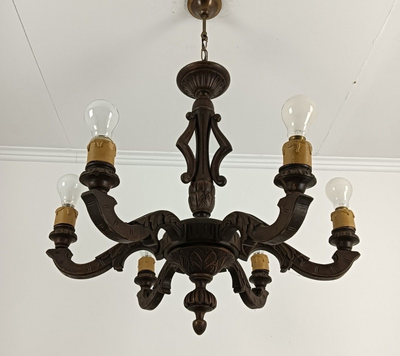 photo furniture Hand Carved Wood Wooden Chandelier Fixture 6 Lights Lovely Barn Farmhouse Countr