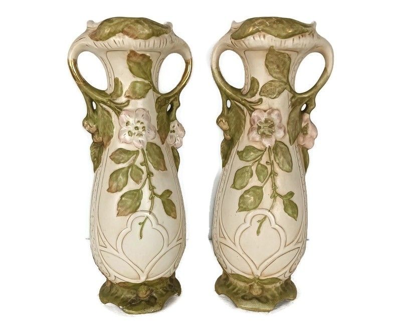 Royal Dux, Pair Vases Faience, Art Nouveau 1900 Antique Bohemia Austria Marked