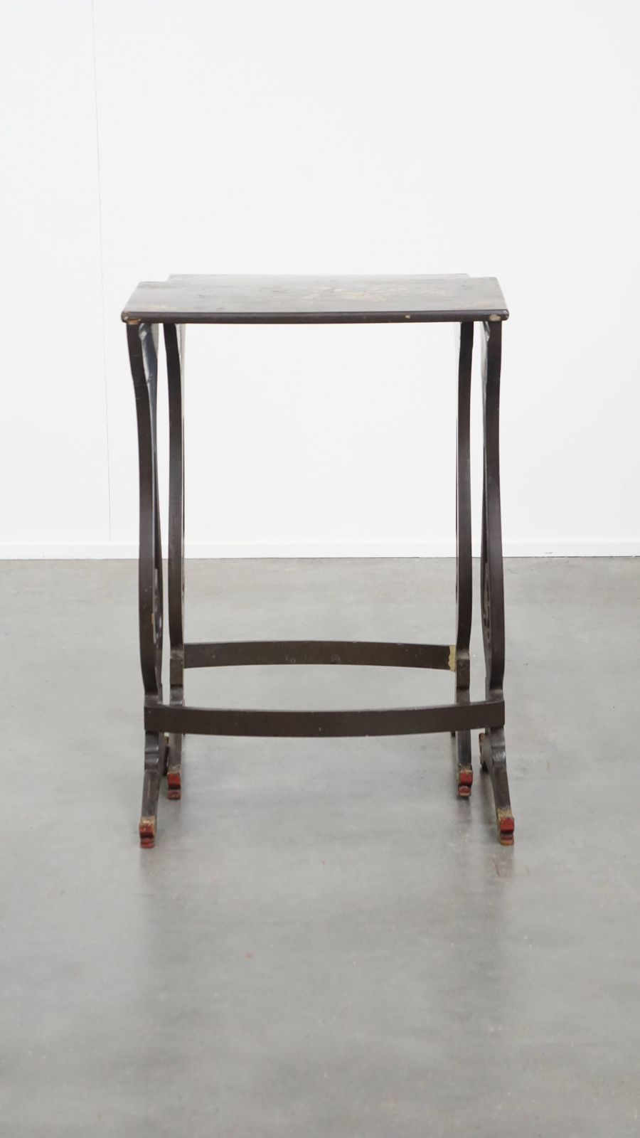 Timeless And Elegant Set Of 2 Vintage Japanese Lacquer Side Tables photo Furniture