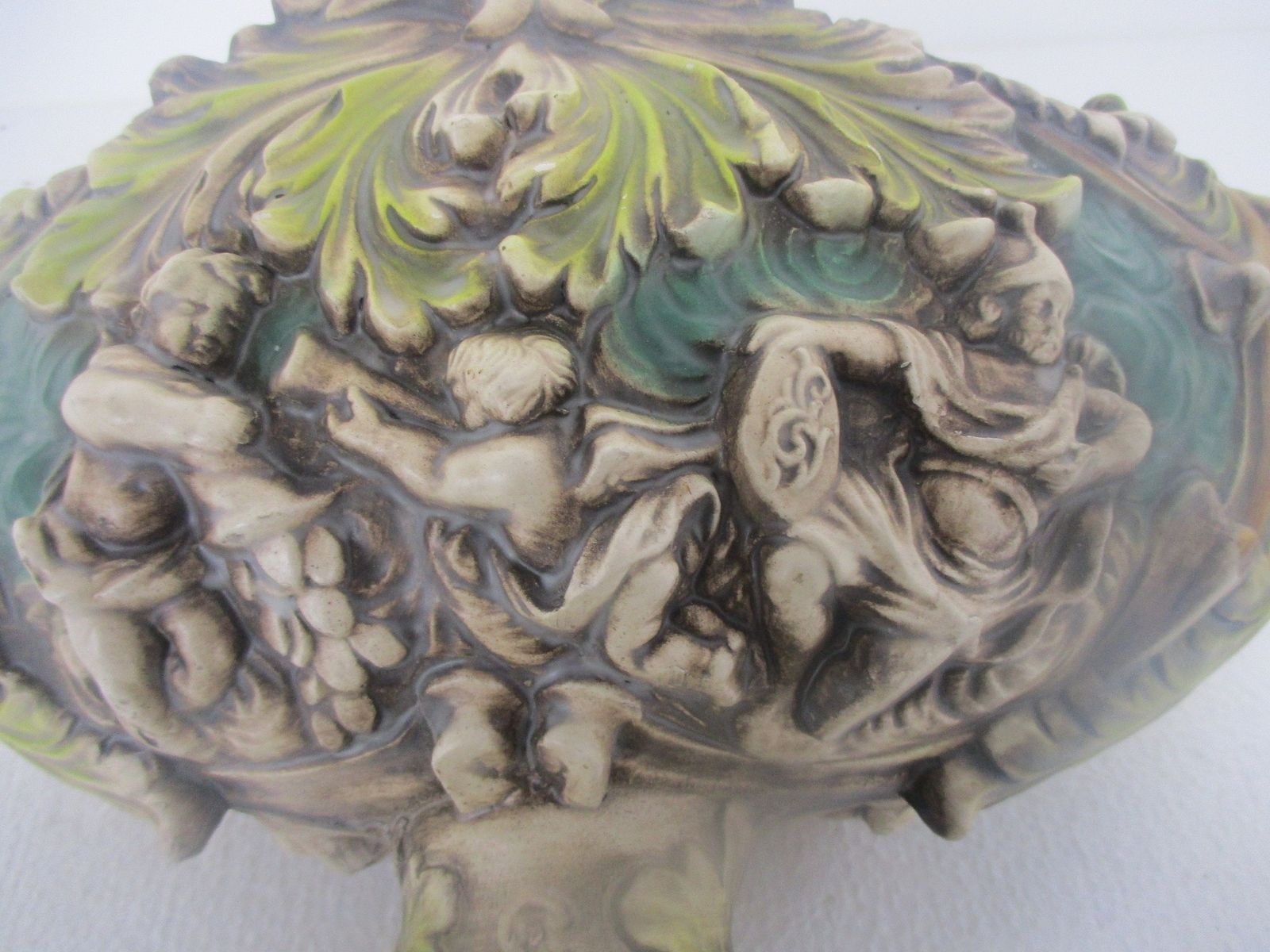 Capodimonte  Porcelain Italy Marked  Ramsheads Centerpiece Dish Angels Putti Vin photo Home Decor