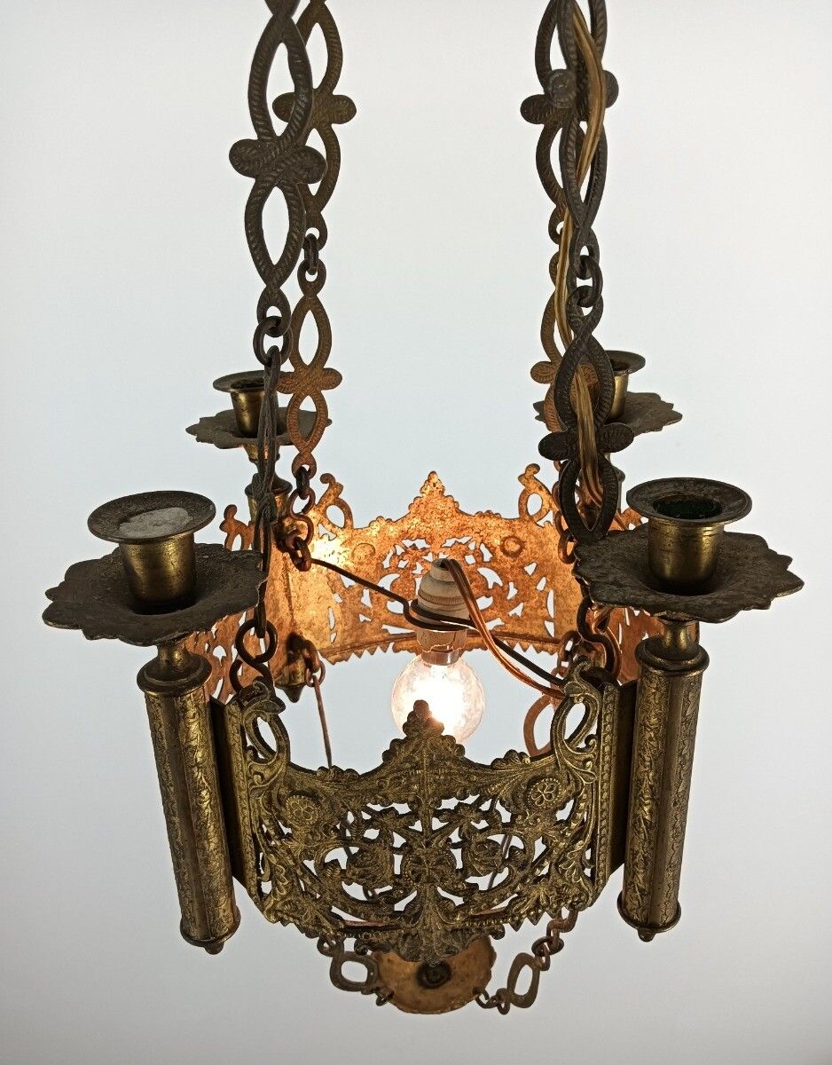 photo furniture Antique Brass Dore Gods Lamp Light Ceiling Fixture Chandelier Pendant For 4 Cand
