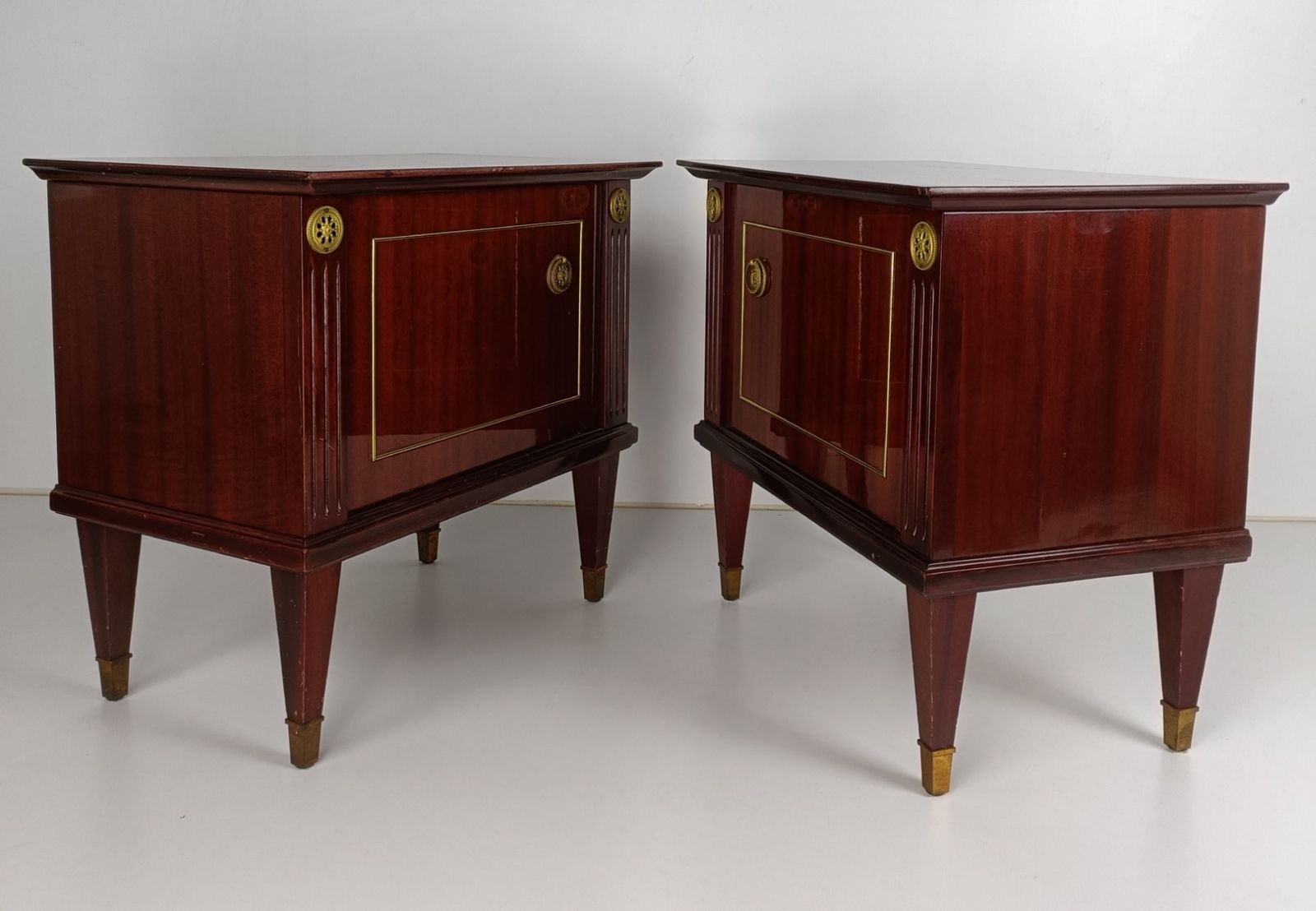 Pair Couple Vintage Nightstands End Tables Mid Century Modern Wood Modernist Ret photo Furniture