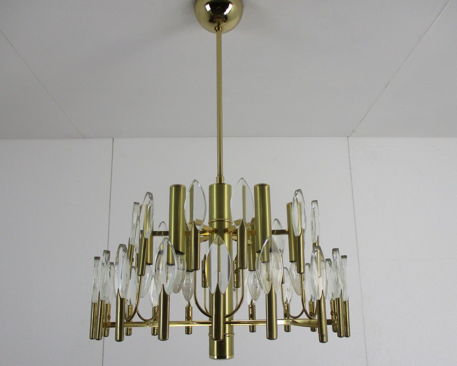 Lighting Hollywood Regency 1970s Chandelier Lamp Oscar Torlasco For Stilkronen Italy photo