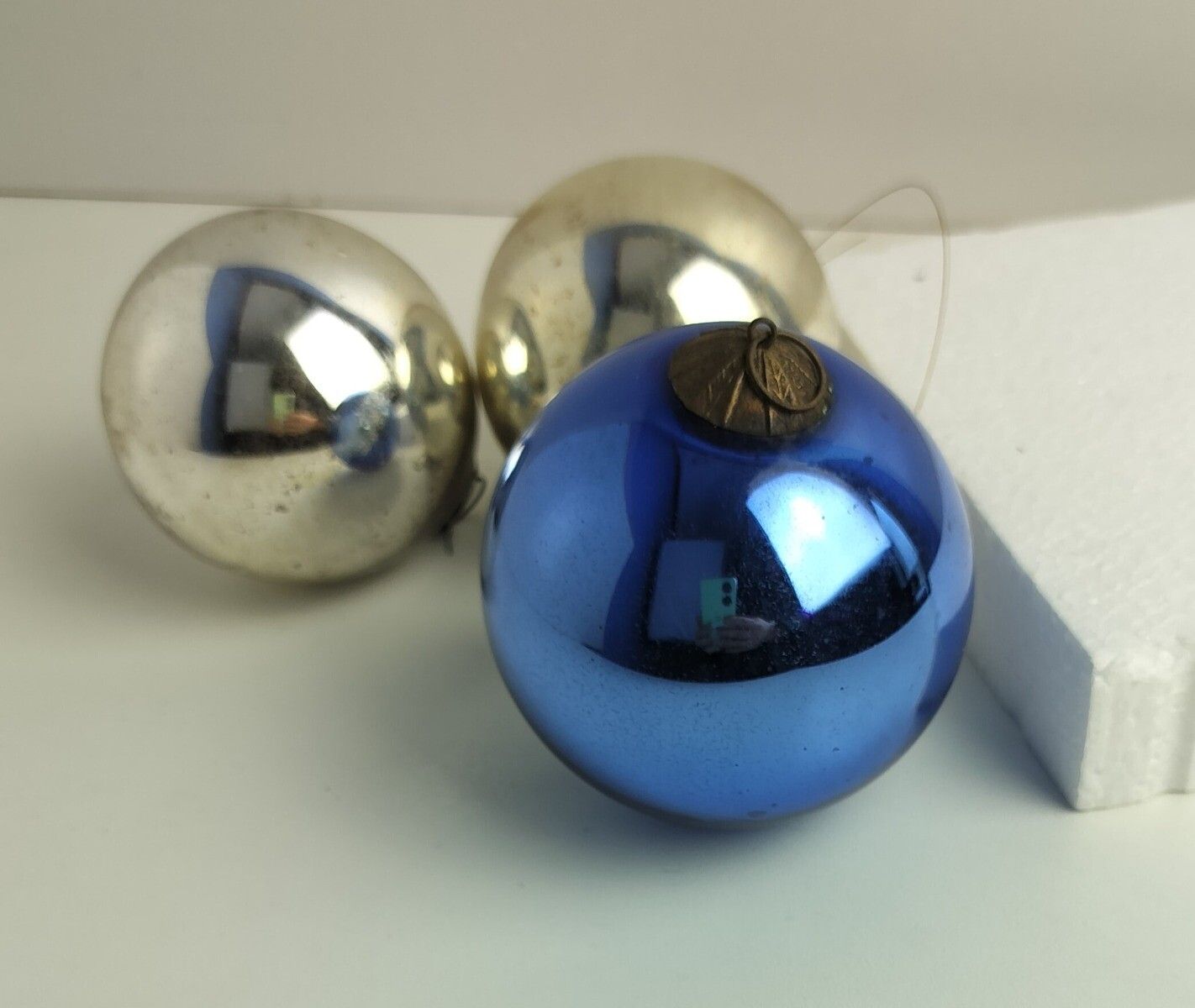 Antique Witch Witches Round  Ball 2 Silver 1 Bluecrackle Mercury Glass Ornate Pr photo furniture