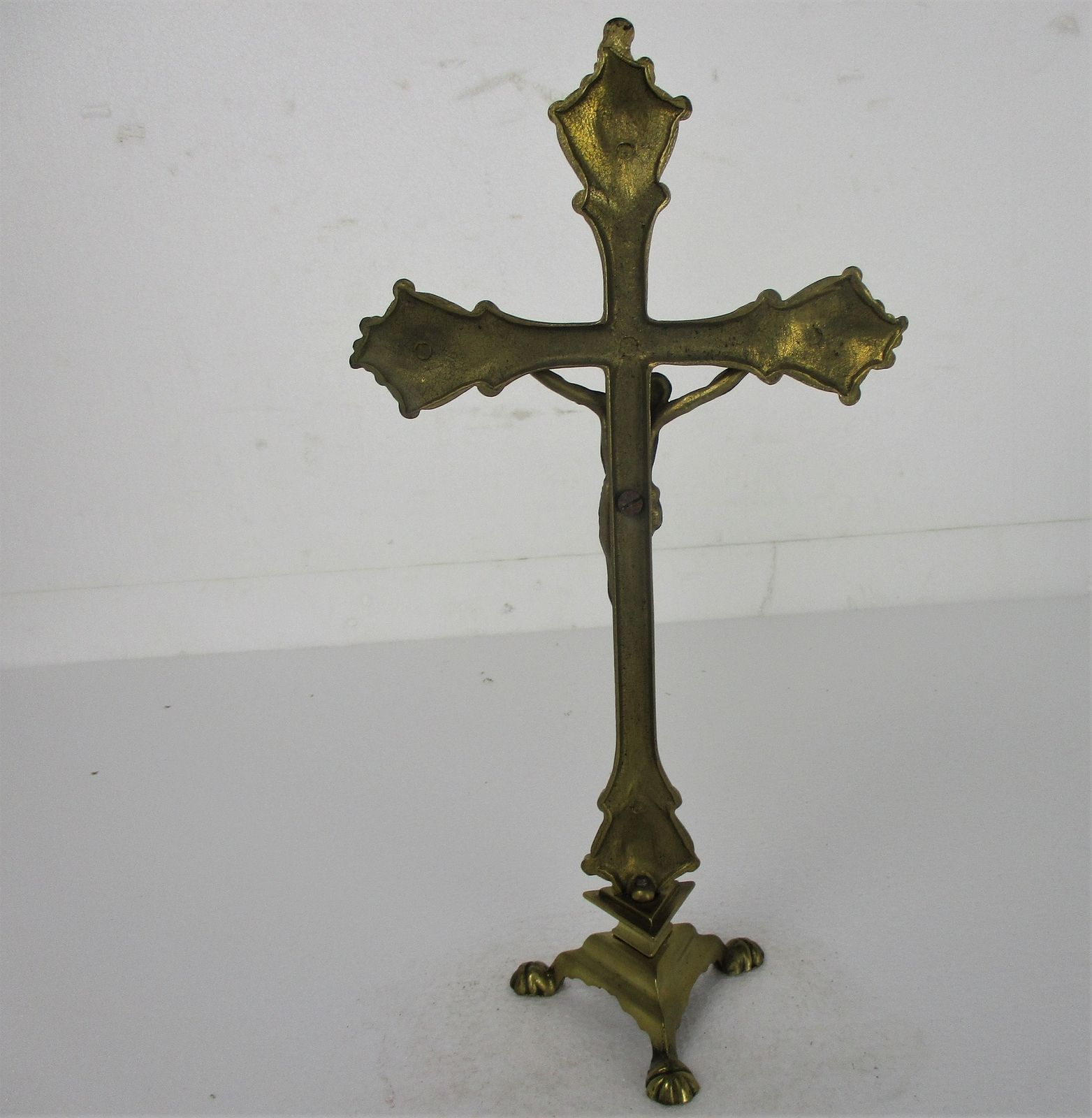 Brass Table Standing Crucifix Cross Jesus Christ Calvary Ornate Lion Feet 14.96& photo buy