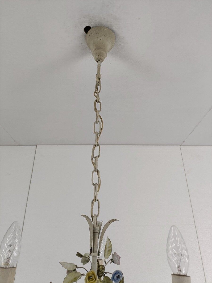 Lovely Chandelier Metal Flowers 3 Arms 3 Lights Flowers Vintage Hollywood Regenc photo vintage