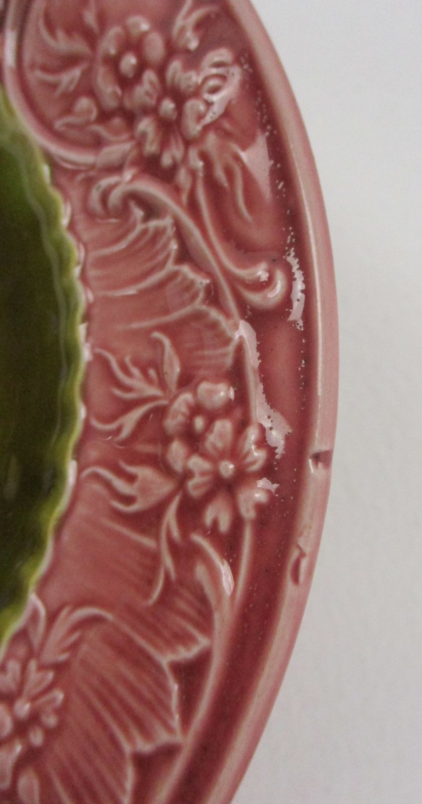 Two Small Plates Majolica Barbotine Art Deco Pink Green Dwarfs Gnomes Kabouters photo Home Decor