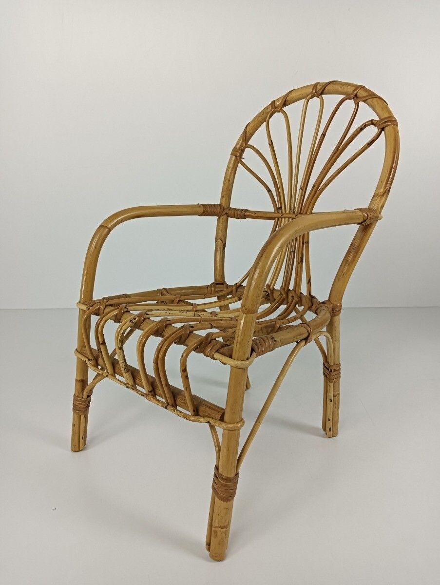 Small Child Chair Mid Century Modern Modernist Rattan Wicker  Funky Rare Vintage photo vinterior