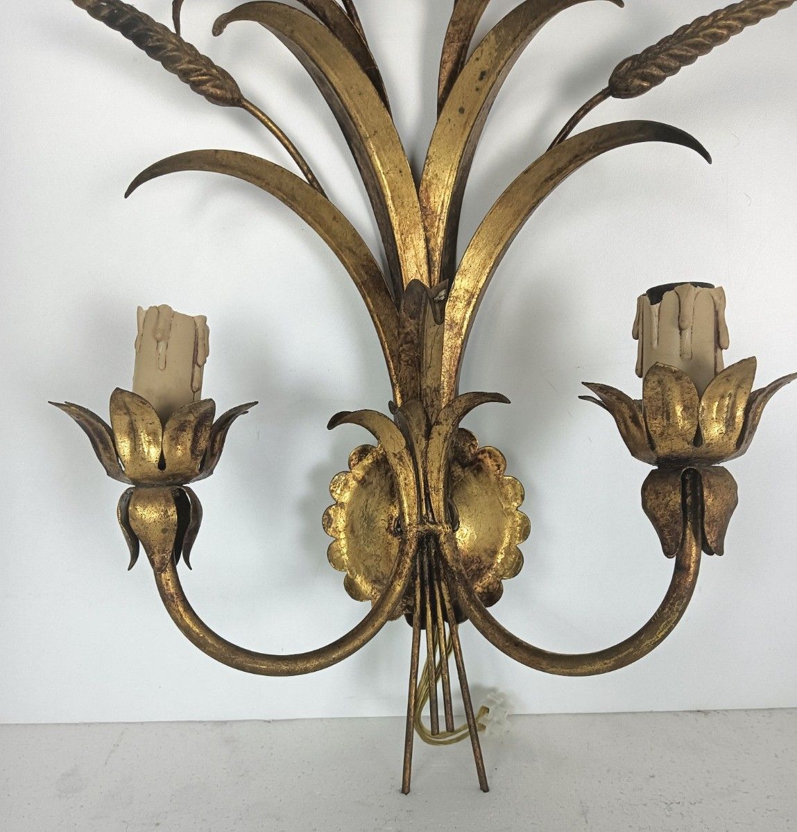 Mid Century Modern Wall Sconce Gold Metal Hollywood Regency Sheaf Of Wheat Gorge photo vinterior