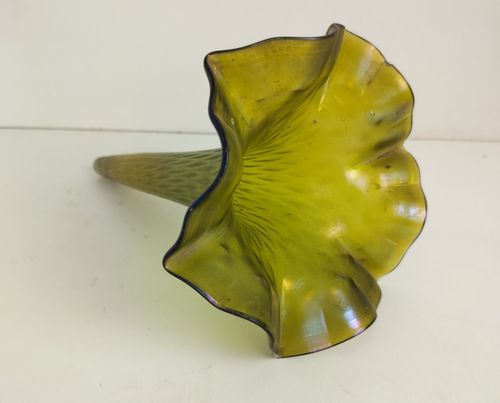 Antique  Bohemian Art Glass Attributed Loetz Epergne Trumpet Vase Centerpiece Re photo Home Decor