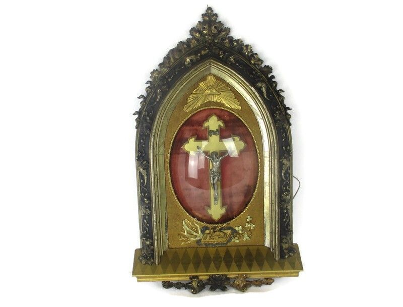Antique Ornate Frame  Convex Glass Dome Crucifixion Lamb Of God Plaster Wood Wow