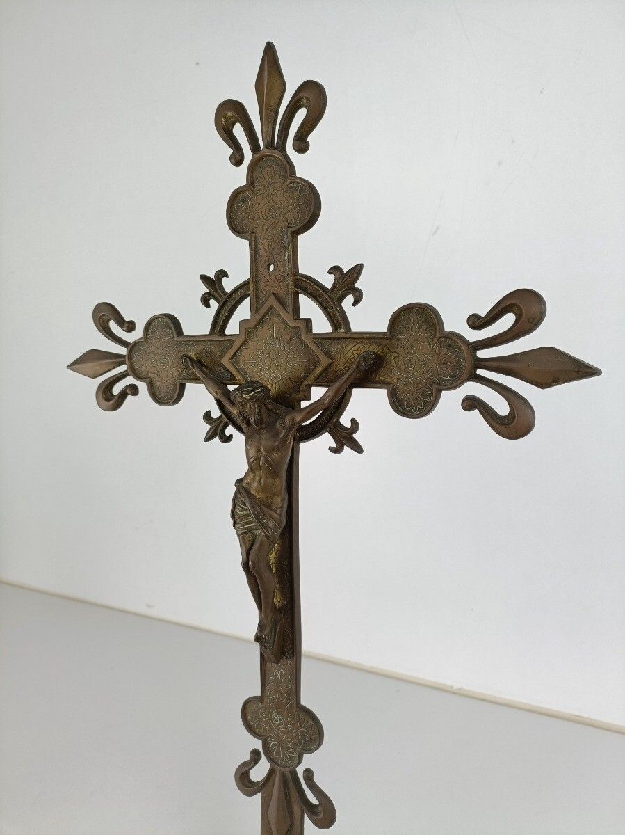 Standing Table Altar Crucifix Cross Ornate Brass Jesus Christ French Fleur De Li photo 364.0
