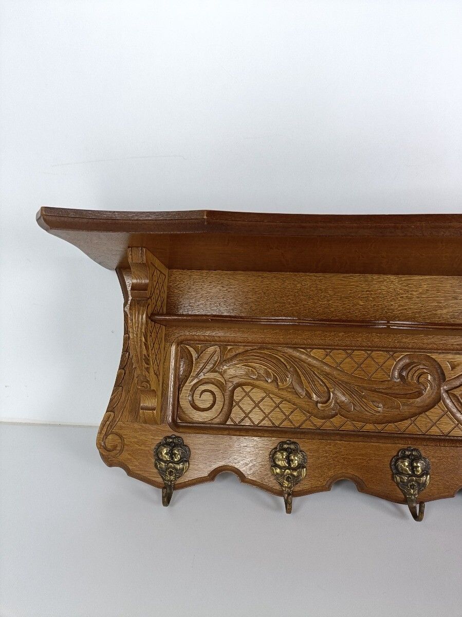 Antique Coat Rack Hat Rack Hand Carved Wood  Crown Shields Lovely Wall Hanging photo vintage