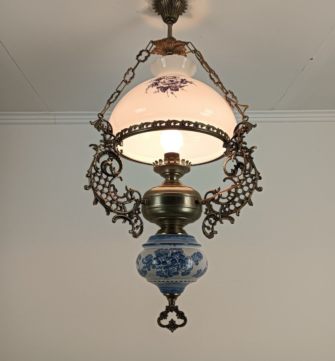Gorgeous Delft  Chandelier Blue White With Lampe Belge Antique French Country St photo furniture