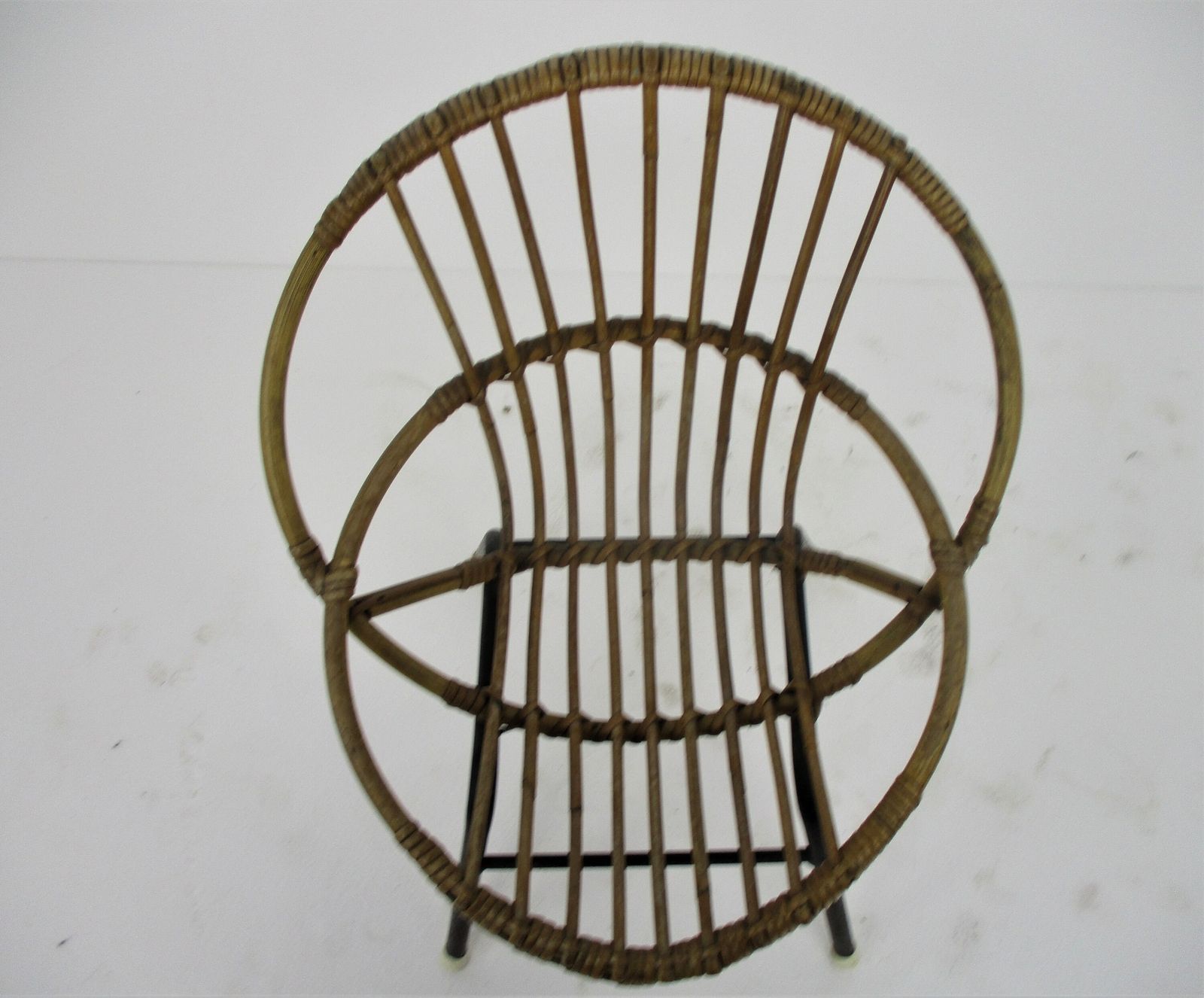 Child Chair Mid Century Modern Rattan Round Hoop Lounge Chair Rohé Noordwolde V photo 198.0
