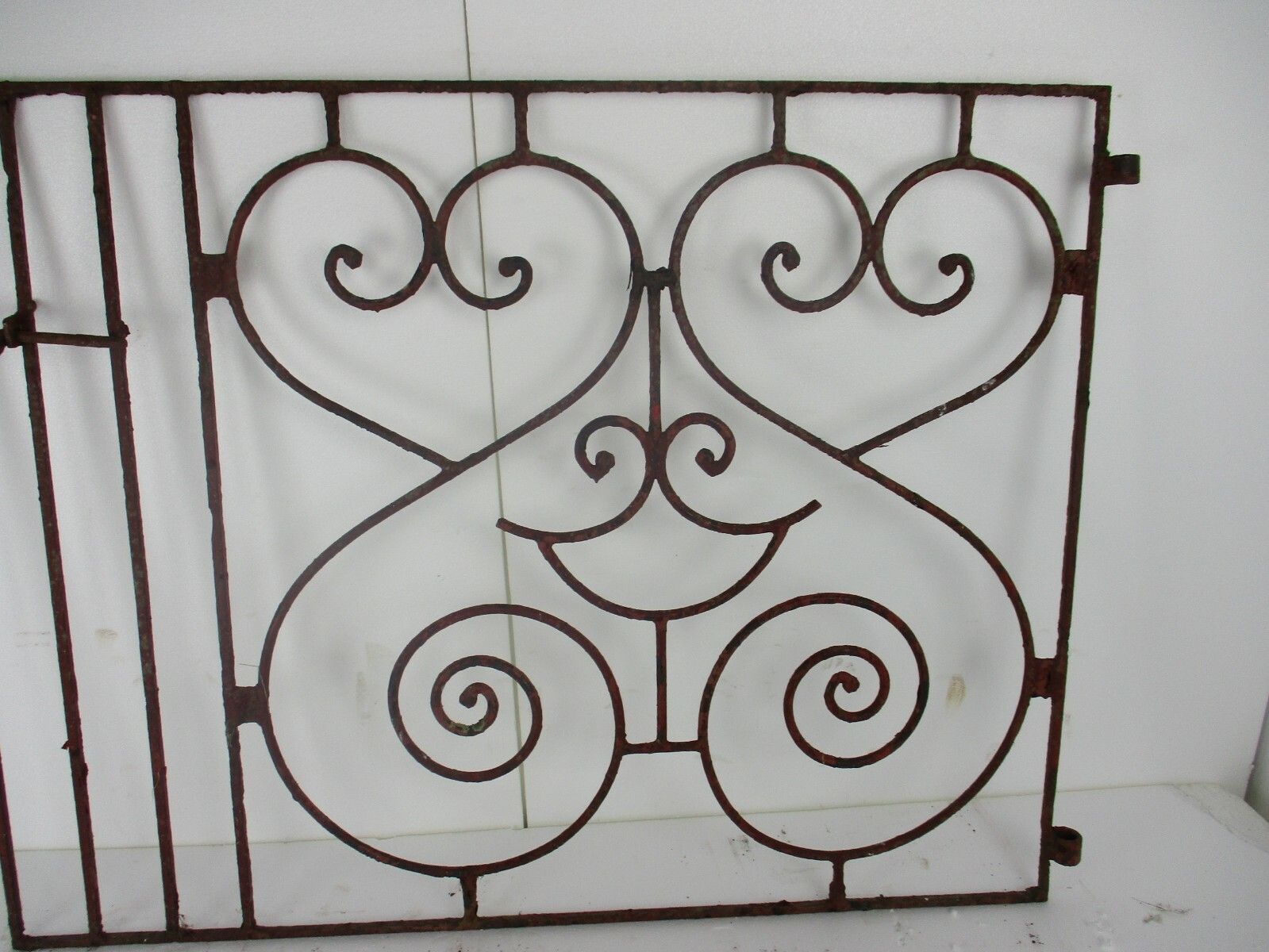 Antique Gate Hinged Hearts Architectural Fence Salvaged Wall Decor Garden photo Home Decor