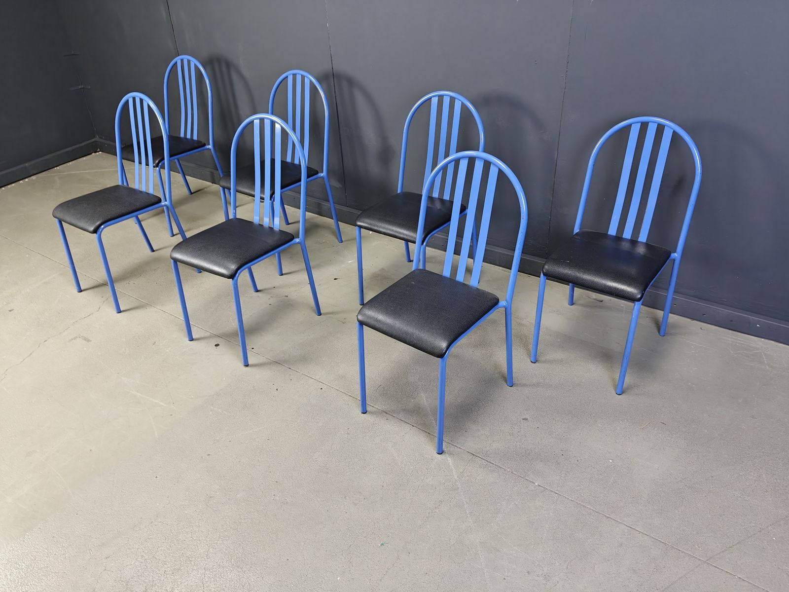 Set Of Nr 222 Chairs By Robert Mallet Stevens, 1980s, Set Of 7 photo vintage