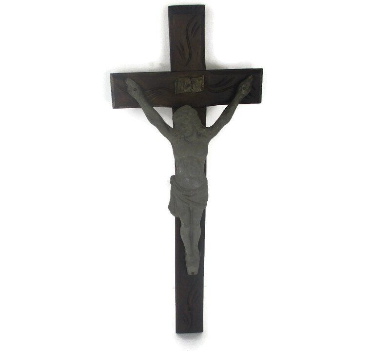 Large Wall Hanging Hand Carved Wood Crucifix Cross Jesus Christ Faux Brass Spelt