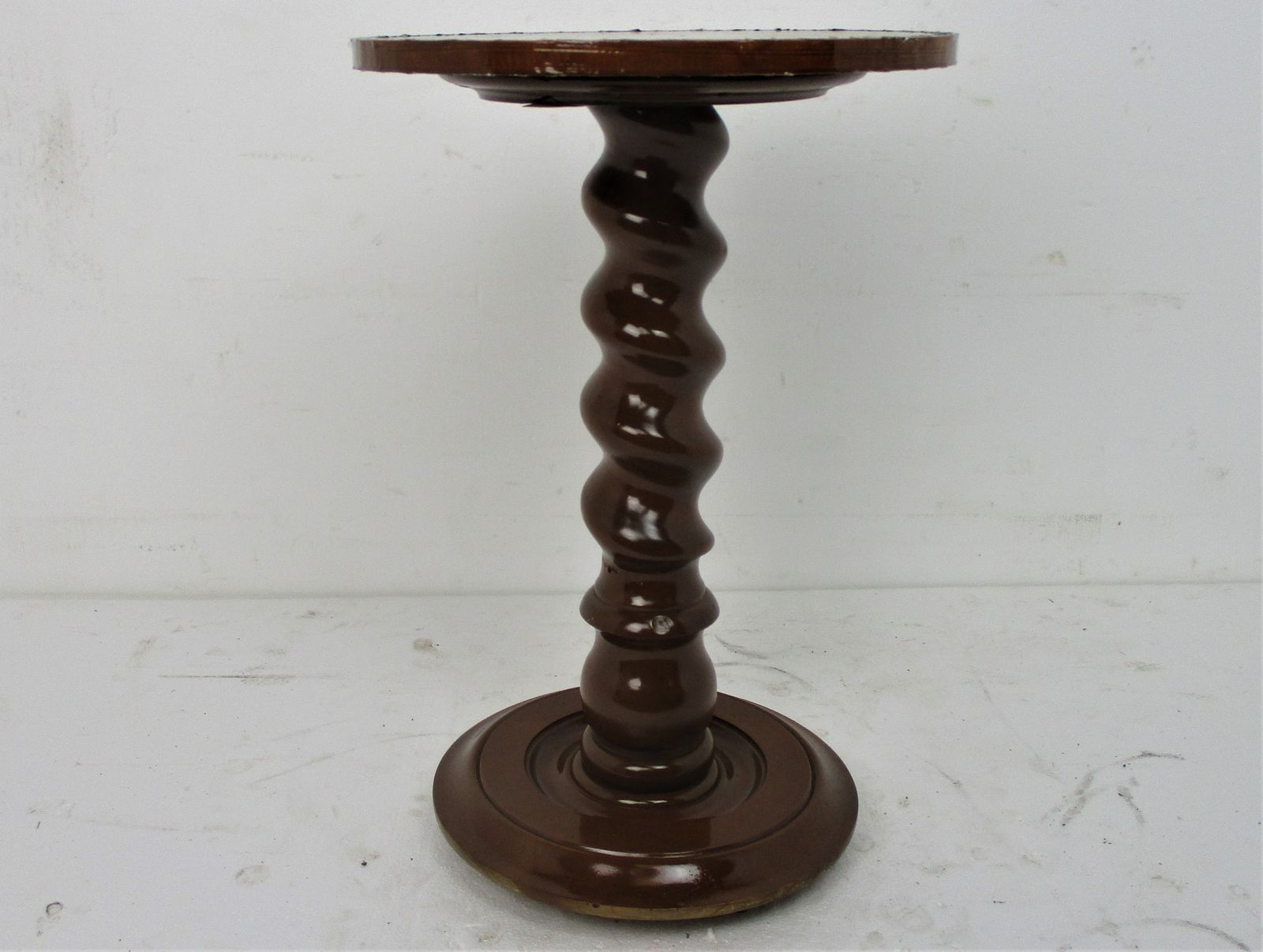 Large Hand Carved Wood Barley Twist Pedestal Display Side Table Plant Stand 24.0 photo for sale