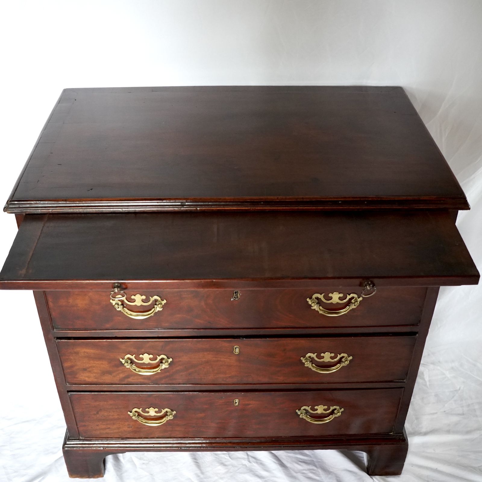 Georgian Mahogany Bachelor's Chest Of Drawers photo buy