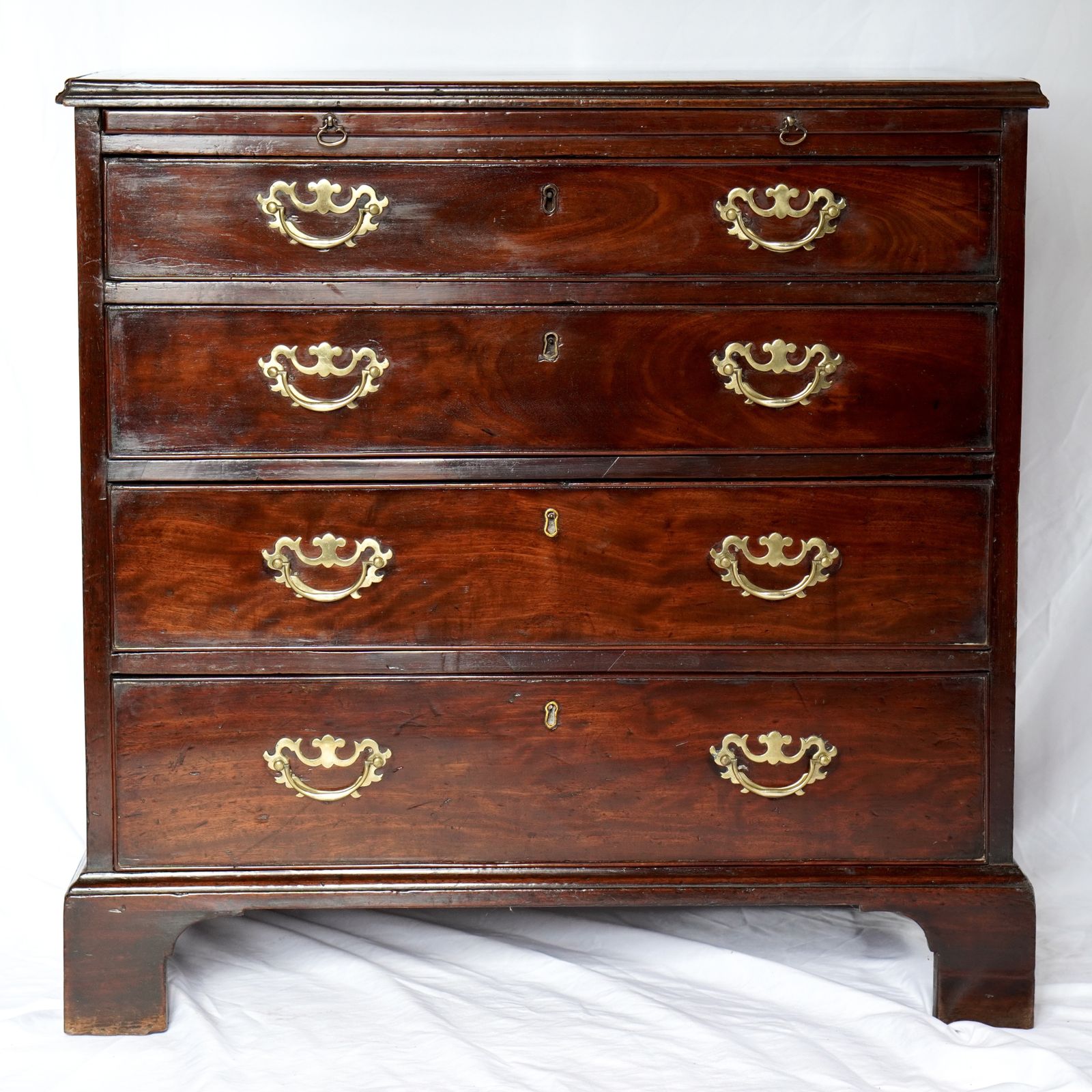 Furniture Georgian Mahogany Bachelor's Chest Of Drawers photo