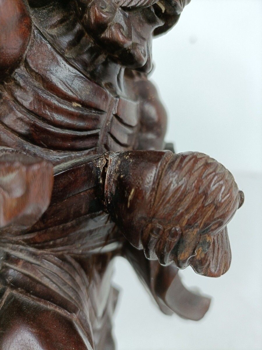 photo furniture Chinese Rosewood Hand Carved Wooden Figurine Sculpture Traveler With Bird