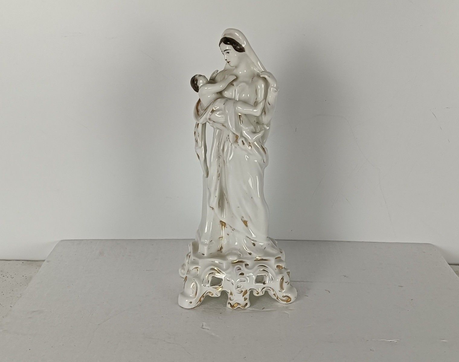 photo for sale Antique 1900 Vieux Paris Porcelain Bisque Statue Virgin Mary Madonna With Infant