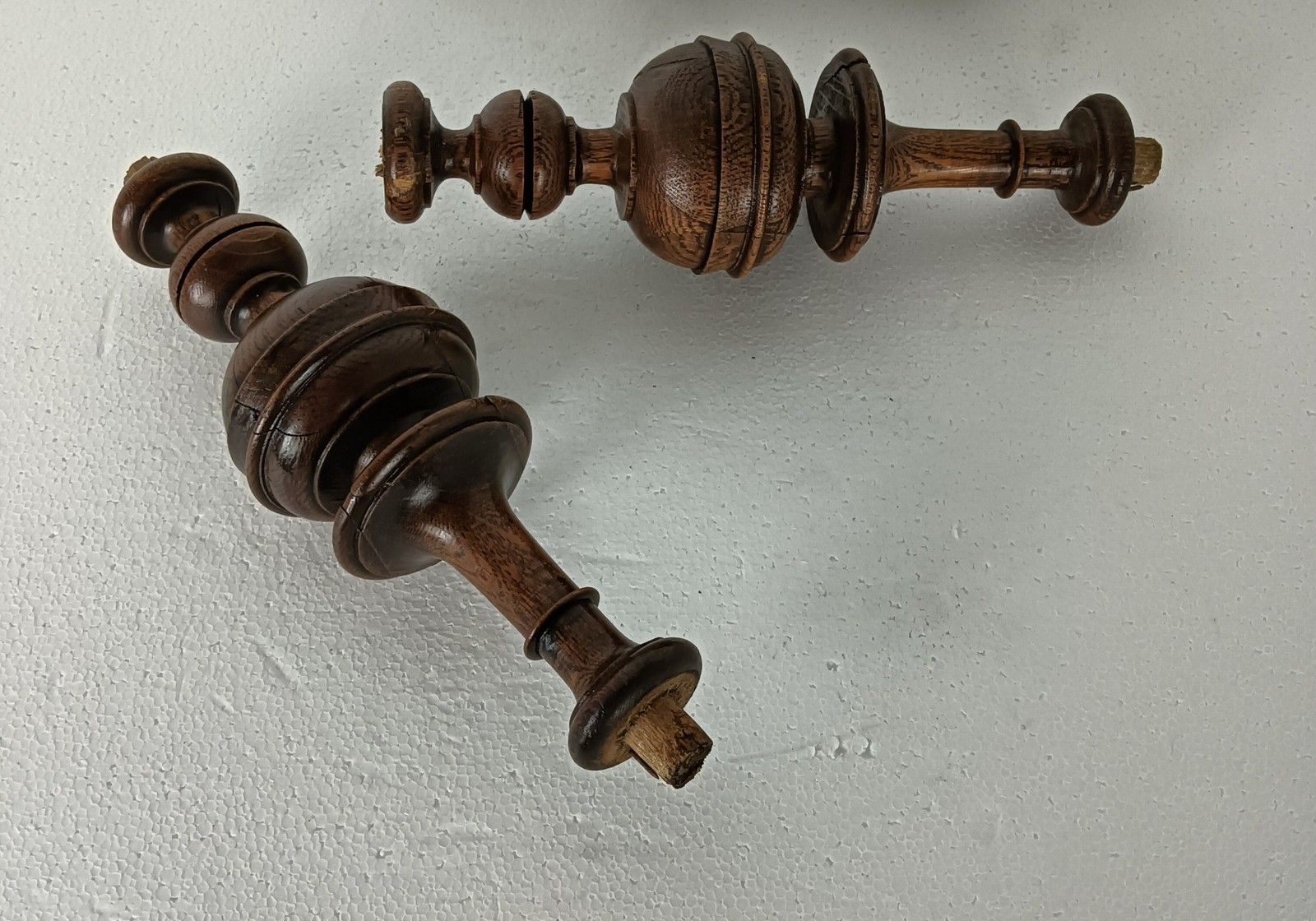 Set Of 2 Reclaimed Carved Wood Large Spindles Balusters Trim Posts Pillar Salv photo vinterior