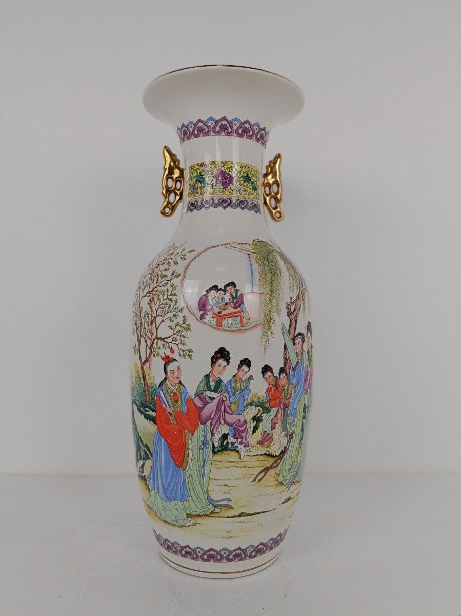 Chinese Porcelain Vintage Family Rose Vase Polychrome Women In Garden Lovely photo furniture