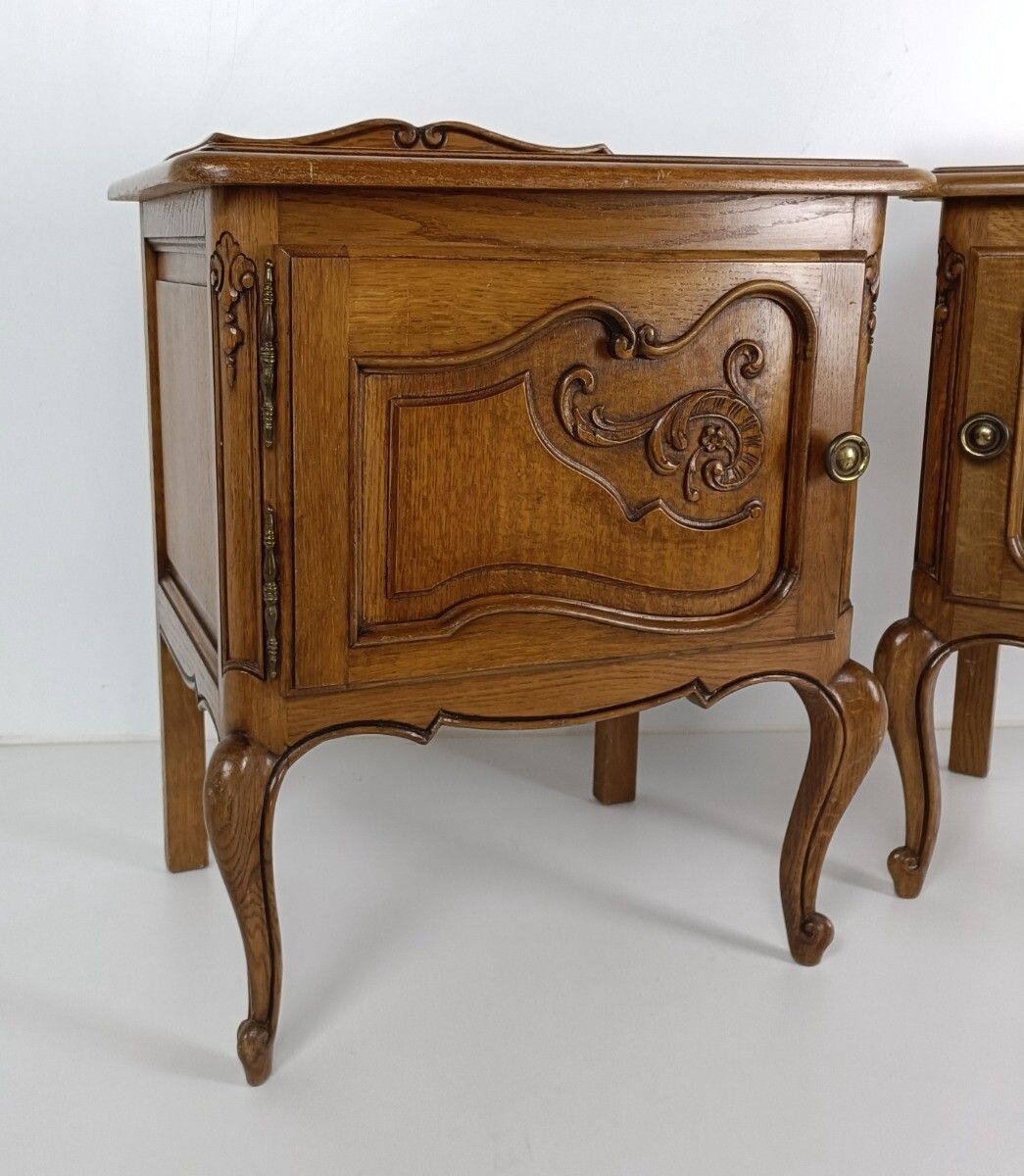 Couple French Louis XV/XVI Style Wooden Nightstands End Tables  Vintage Modernis photo Furniture