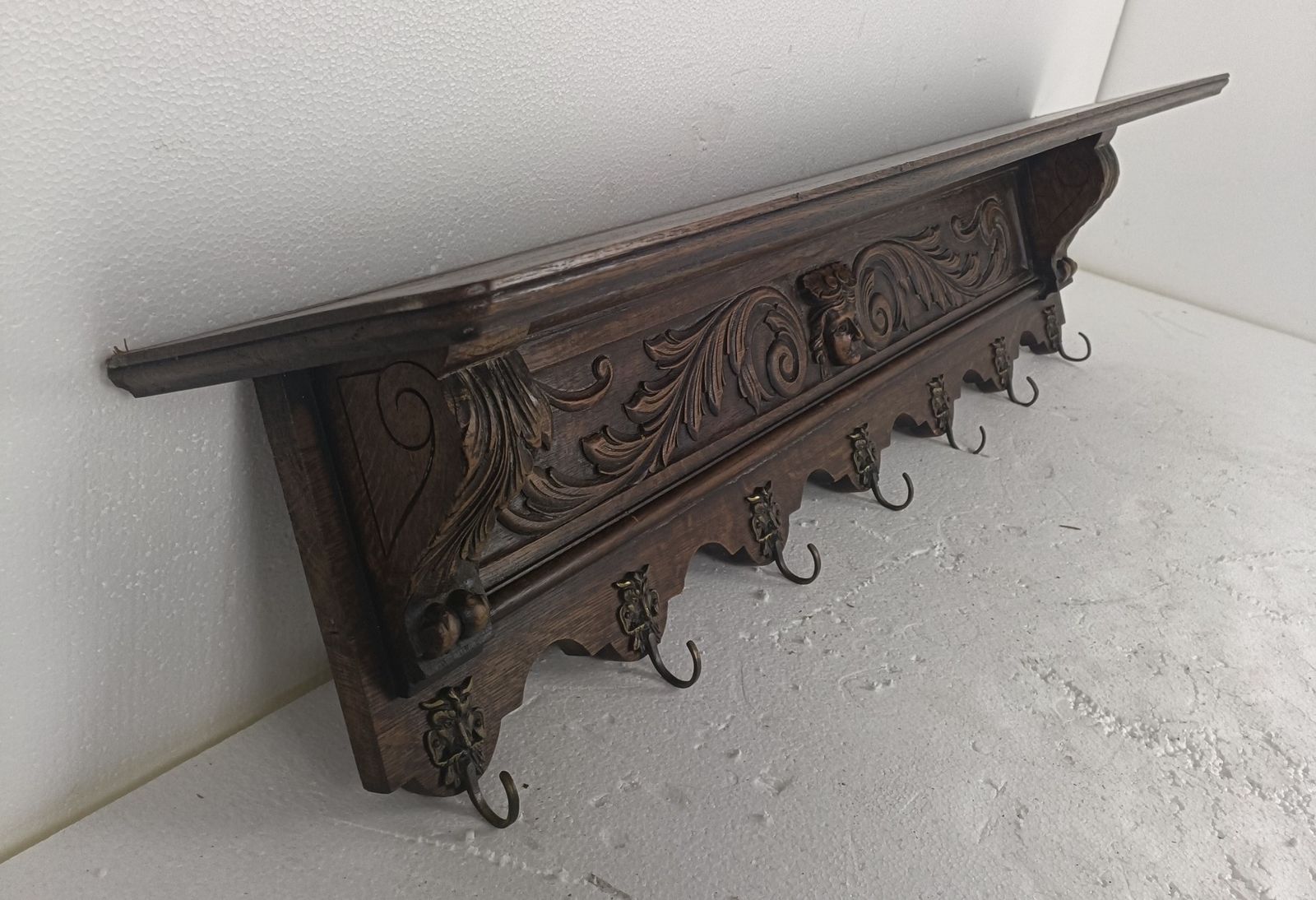 photo furniture Hand Carved Wood Coat Hat Kitchen Hallway Rack Antique  Breton Style Figurines W