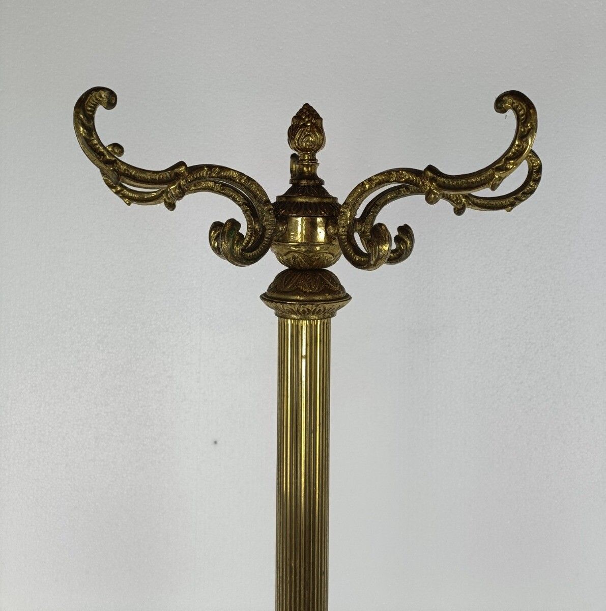 Mid Century Modern Cast Brass Hall Tree Coat Hat Rack Marble Base Eyecatcher Pin photo vinterior