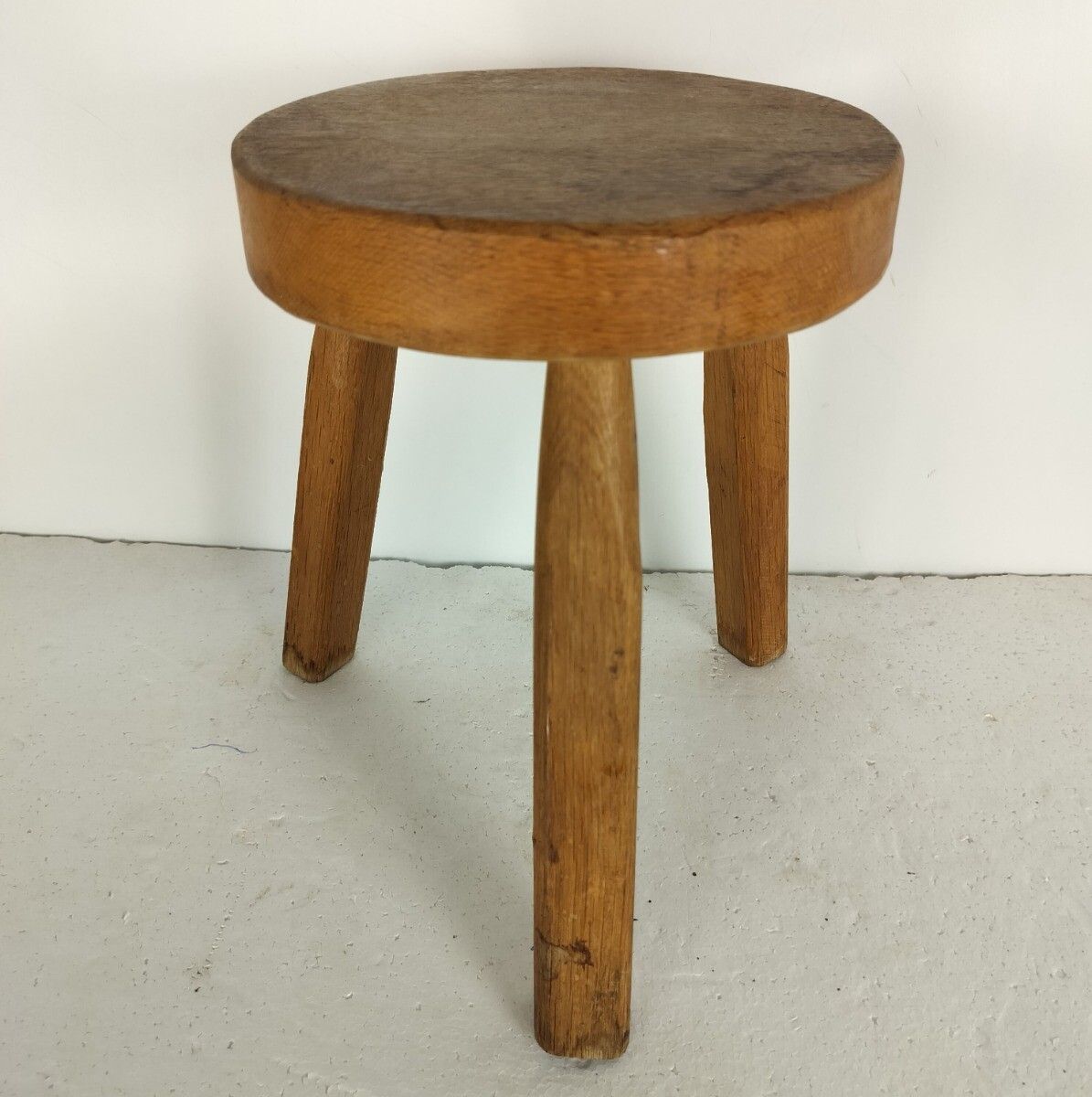 photo furniture Milking Stool Pedestal Plant Stand Side Table Farmhouse Barn Farmhouse Style Vin