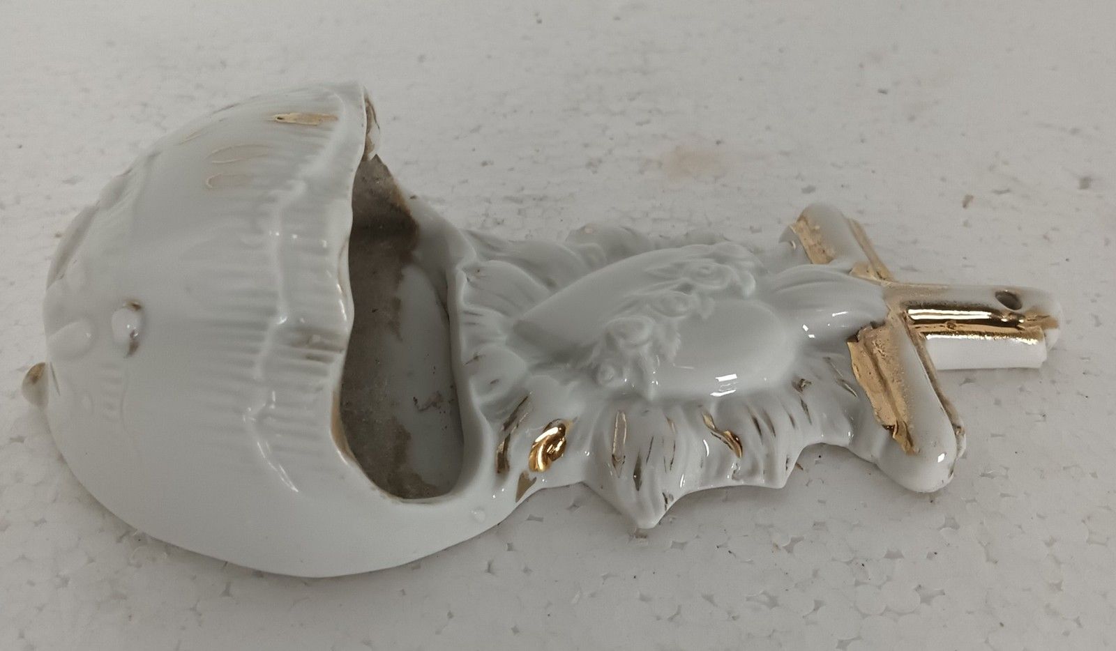 Lovely Small Antique Holy Water Font Vessel Porcelain Bisque Holy Heart Crucifix photo 97.0