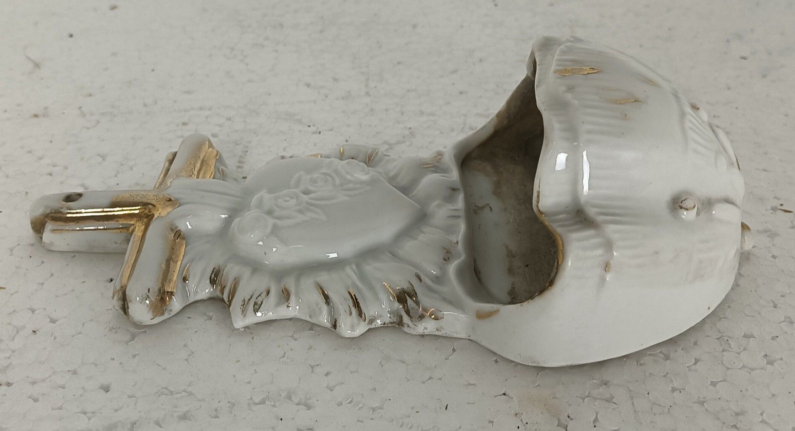 Lovely Small Antique Holy Water Font Vessel Porcelain Bisque Holy Heart Crucifix photo vintage