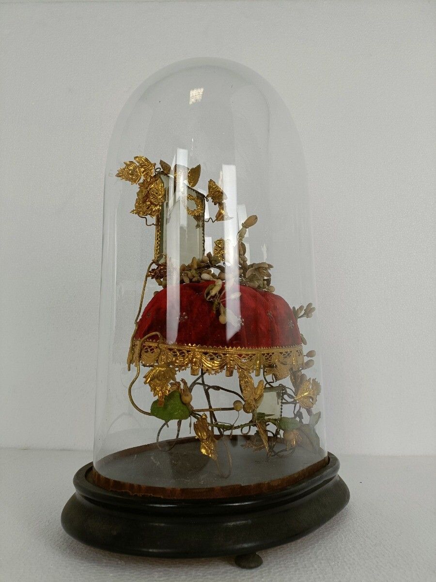 Antique Victorian French Bridal Wedding Dome Gold Gilt Leaves Ormolu Birds 19th photo for sale