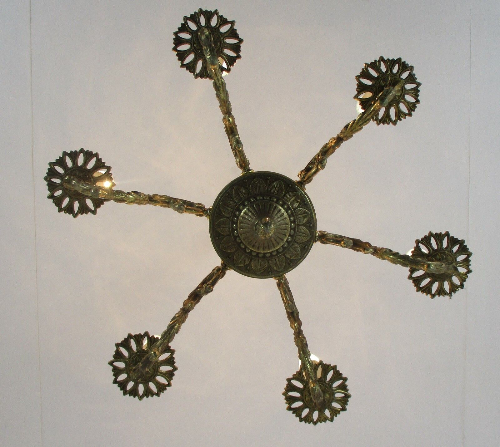 photo furniture Chandelier 6 Lights Brass Hollywood Regency Ornate Mid Century Modern Vintage